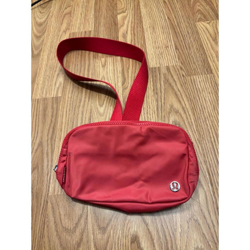 Lululemon Belt Bag - Picture 1 of 6